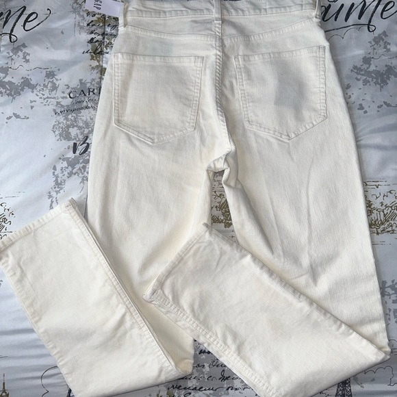 Women’s gap cigarette, high-rise, cream color, size 2 regular - Picture 3 of 9